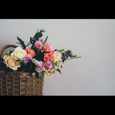 千葉のフラワー教室では人気のハーバリウムが体験できます